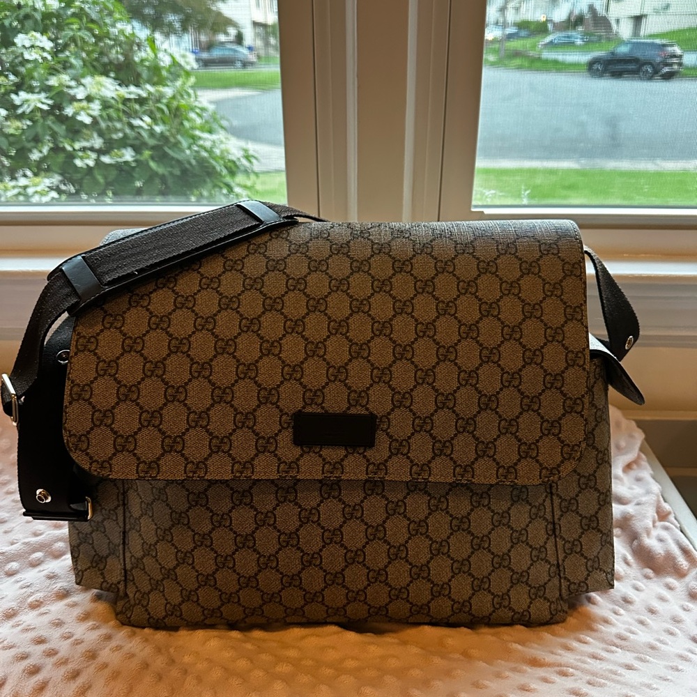 Gucci Gray Messenger Bag